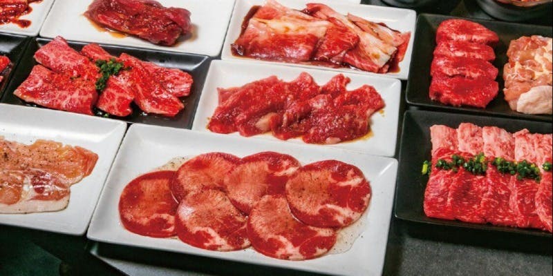 【食べ放題プラン】特選黒毛和牛など＋2h飲み放題（日～木・祝日）