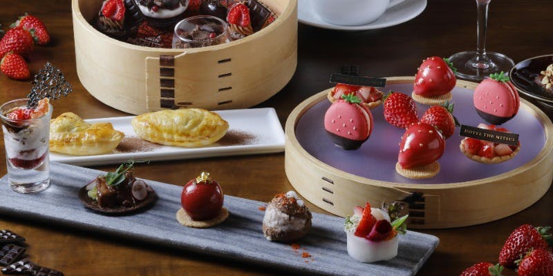 京都産苺とチョコレートのアフタヌーンティー