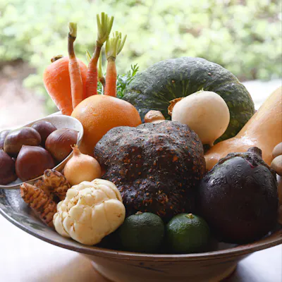 京都の食材にこだわりつくられた革新的な料理