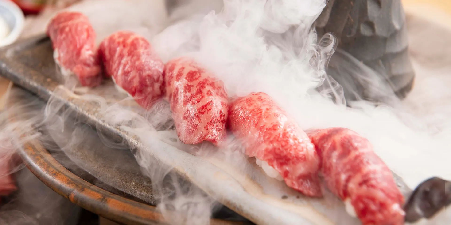 にくの助 ニクノスケ 立川南 焼肉 肉寿司 一休 Comレストラン