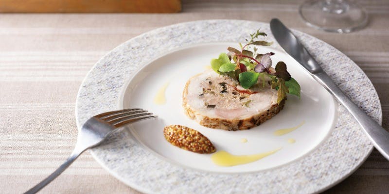 【平日ディナービュッフェ】料理約25種＆デザート約15種＋ソフトドリンク飲み放題付き（12/2～2/28）