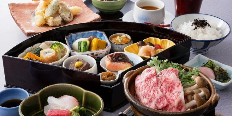 日本料理 彩羽