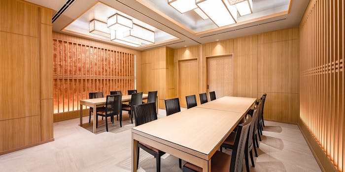 日本料理 彩羽 ニホンリョウリ イロハ 宝塚ホテル 日本料理 一休 Comレストラン