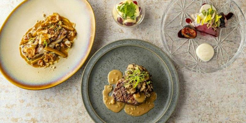 Riverside Kitchen & Bar�^�z�e���C���f�B�S��������