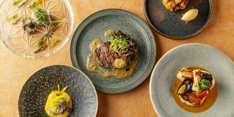 Riverside Kitchen & Bar�^�z�e���C���f�B�S��������