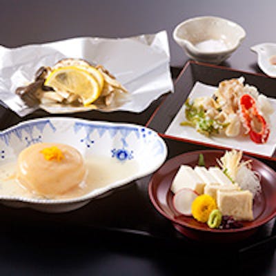 旬の本格京会席やビーガン/ベジタリアン会席をご堪能ください