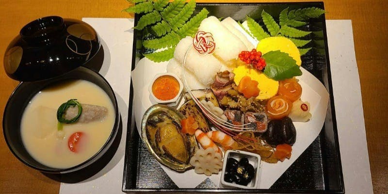 【2026新春】　お正月限定　16種類入った御節料理とお雑煮セット　ご夕食（1/4～1/15）