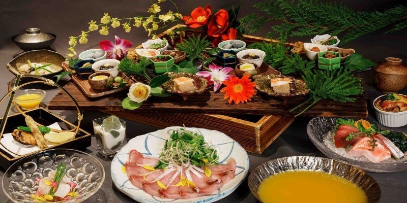 「坂の花 特製」四季の膳菜10種と季節のしゃぶしゃぶコース