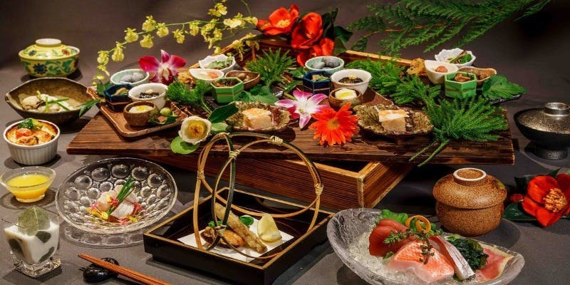 「坂の花 特製」四季の膳菜10種「椿」つばきコース＋スパークリング含む選べる1ドリンク