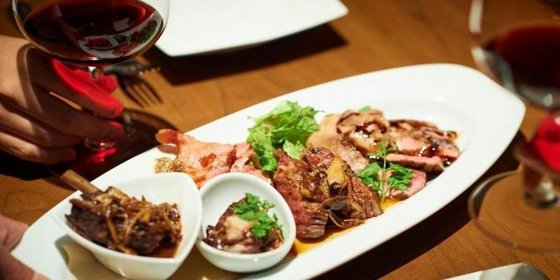 TREES Italian �� Bar Lounge �_�y��