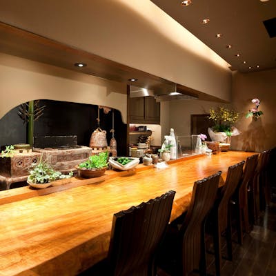 一枚板のこだわりカウンター