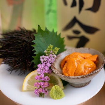 個室 雲丹と海老の専門店 魚漁魚 西中洲 Okaimonoモール レストラン