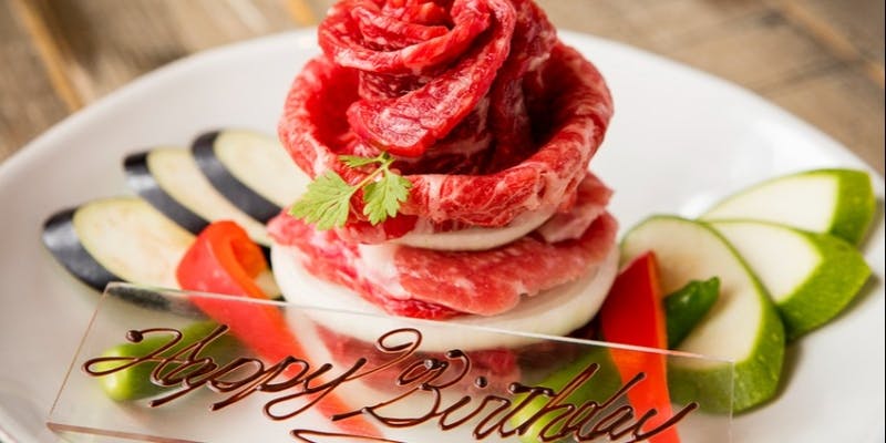 【横浜kintan限定】人気の肉ケーキでお祝い！日本一のサーロインユッケ付　豪華Lunch AnniversaryCourse