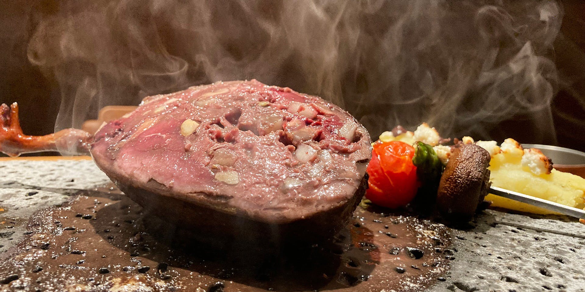 鳩肉料理とワインの店 鳩肉屋 - 画像5