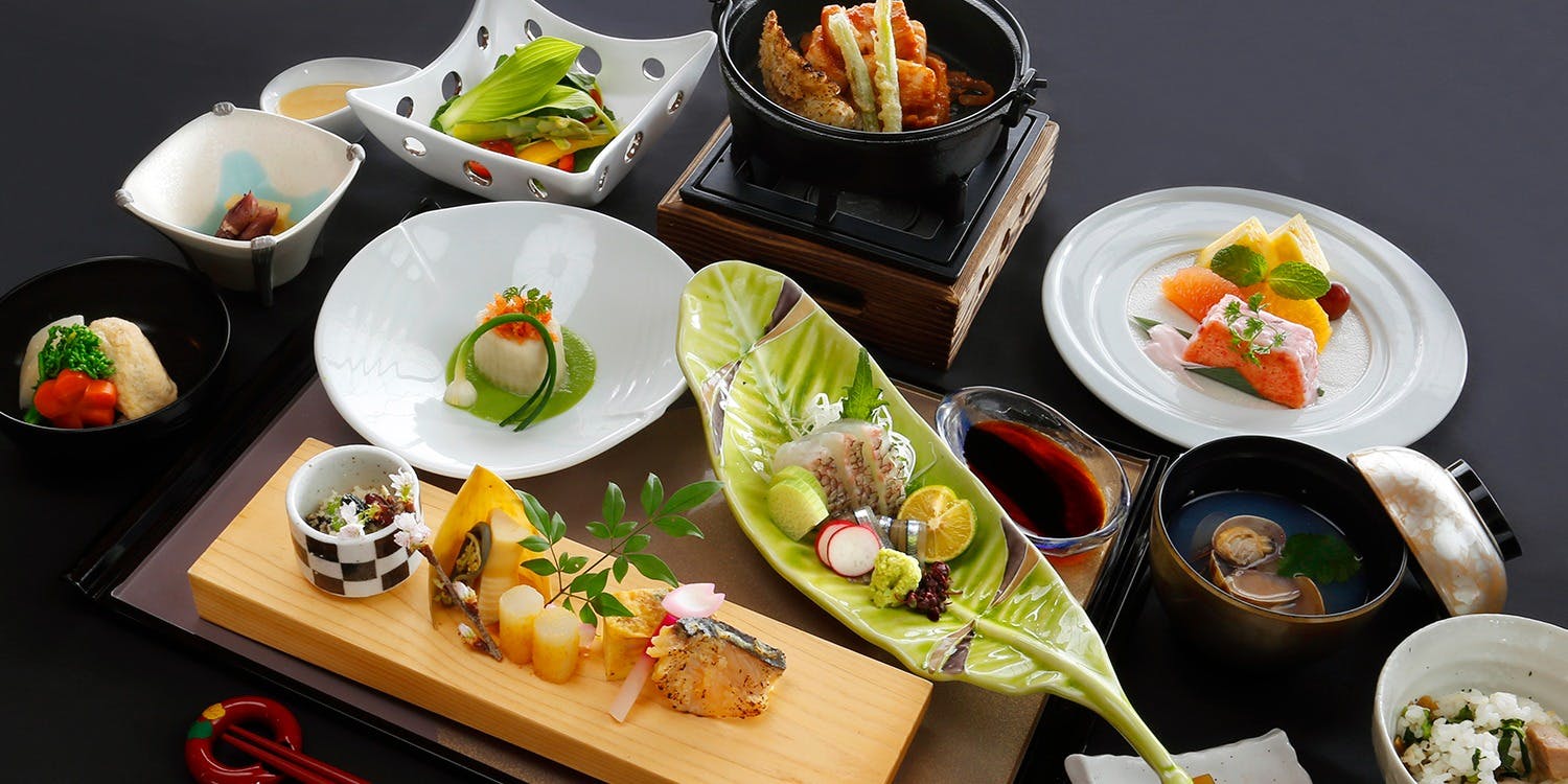 百名伽藍（ヒャクナガラン）