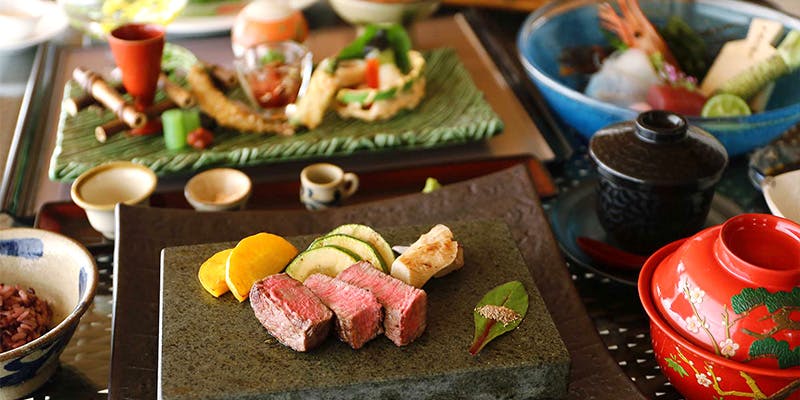 百名伽藍（ヒャクナガラン）