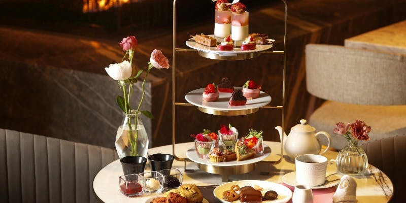 ストロベリー＆ショコラアフタヌーンティー＋乾杯酒