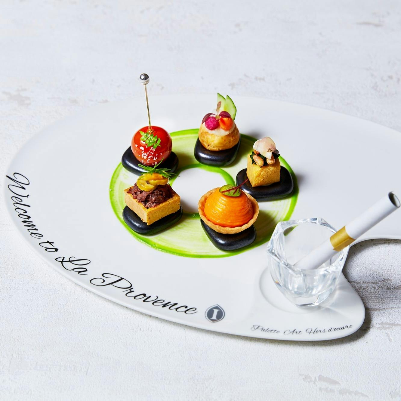 Hudson Lounge ホテル インターコンチネンタル 東京ベイ ラウンジで味わう美食フレンチ 記念日ランチコース4品 乾杯酒 アニバーサリーケーキ 平日限定 ランチ プラン メニュー 一休 Comレストラン