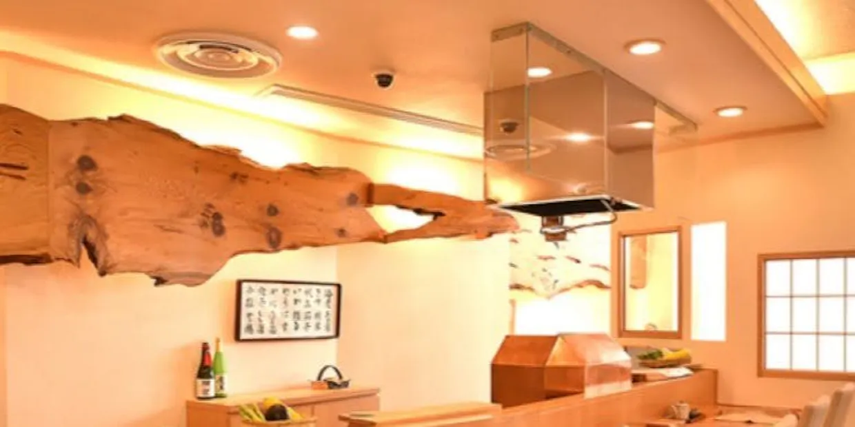 天ぷらふく西 禅と匠 「匠カウンター・夜のお席」志野コース 旬の物を入れた天婦羅11品、八寸、刺身三種盛など ディナー プラン ...