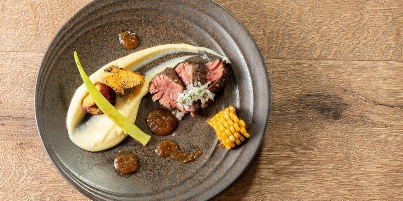 【薪火ディナーコース】肉と魚のWメイン薪火料理や旬食材等全6品