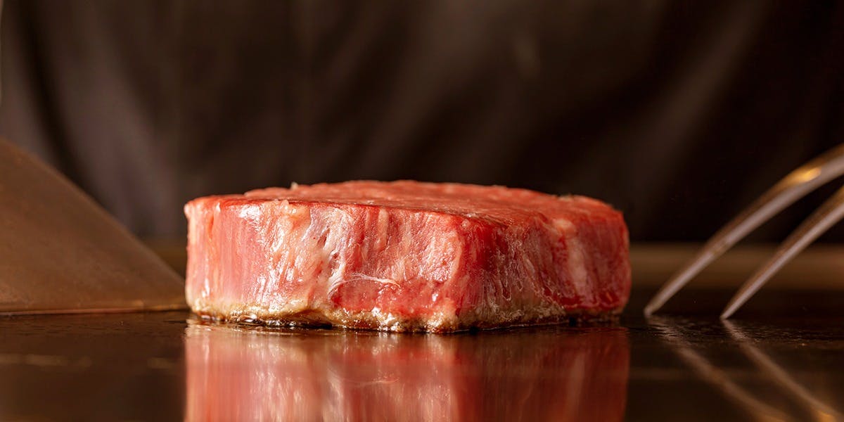 鉄板焼き 表参道