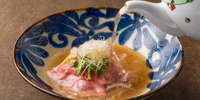 【平日限定・カウンター席】食後のカフェ付！選べるお料理、デザートなどカジュアルランチ＋1ドリンク