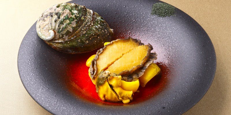 【Xmas2025】旬魚・鮑・蟹＆特選国産ロースのグリル焼きなど～イタリア料理×和のエッセンス！全8品