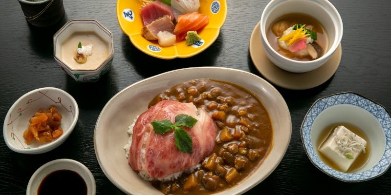 【牛しゃぶカレー御膳】牛しゃぶカレー、造り盛り合わせ、季節の蒸し物など（平日ランチ・リクエスト予約）