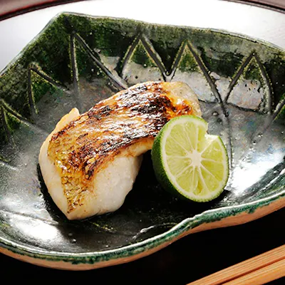 厳選魚介から紡ぐ旬を体現した品々