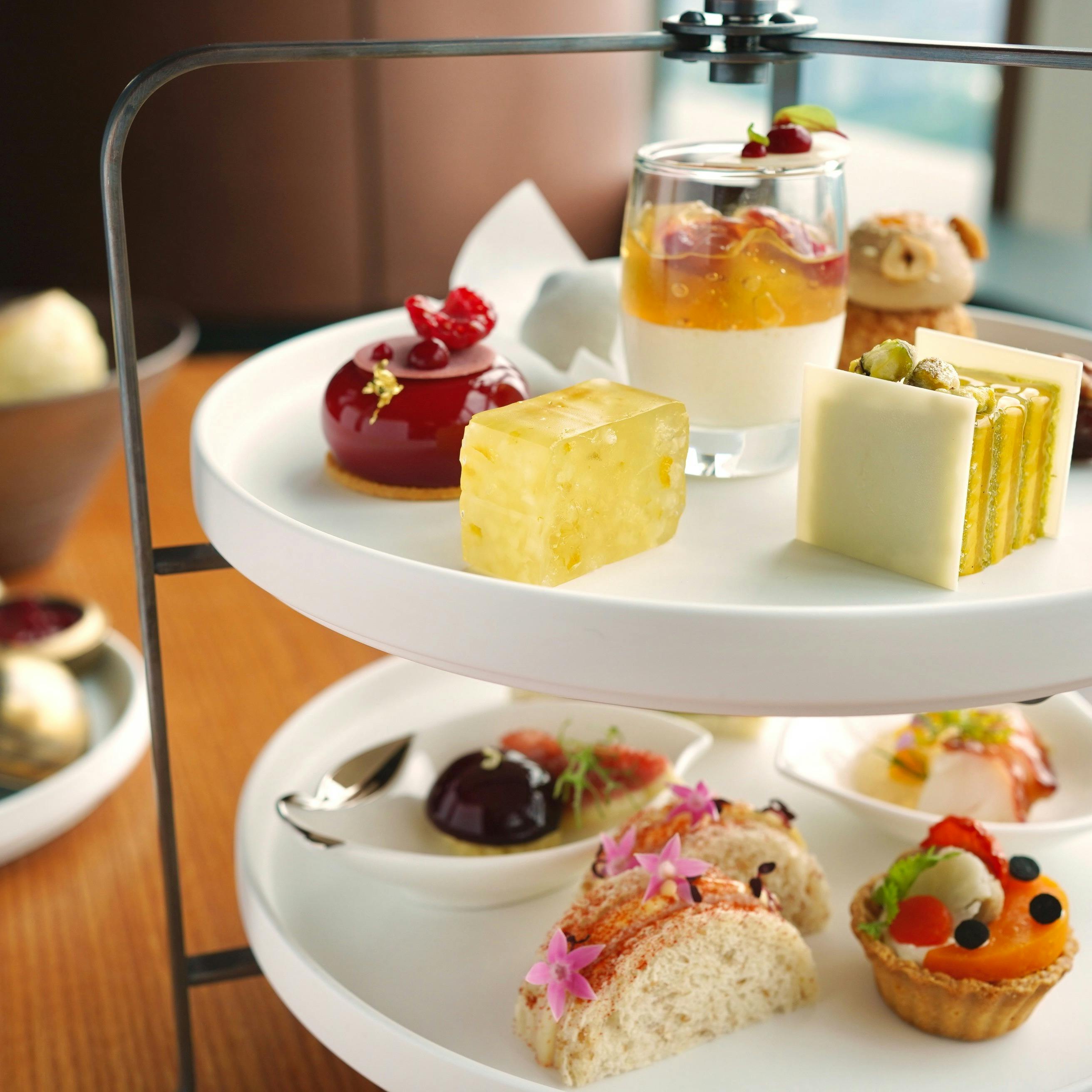 The Lounge フォーシーズンズホテル東京大手町 Afternoon Tea Set 11 00限定特別価格 90分制 ティー プラン メニュー 一休 Comレストラン