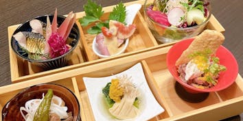 【美食ランチ】季節の前菜6種と選べるメイン〆は日本蕎麦 - 鉄板焼 三ヶ森