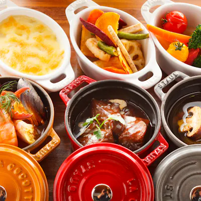 60種類以上のラインナップで、食の世界旅行を