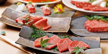 【焼肉】【カウンター専用コース】前菜、塩タン、ハラミなどの焼物など - 黒毛和牛焼肉 きっしゃん永楽町 松