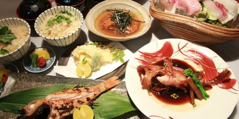【飲み放題付コース：120分】鮮魚の焼き物や天ぷら盛りなど 全7品