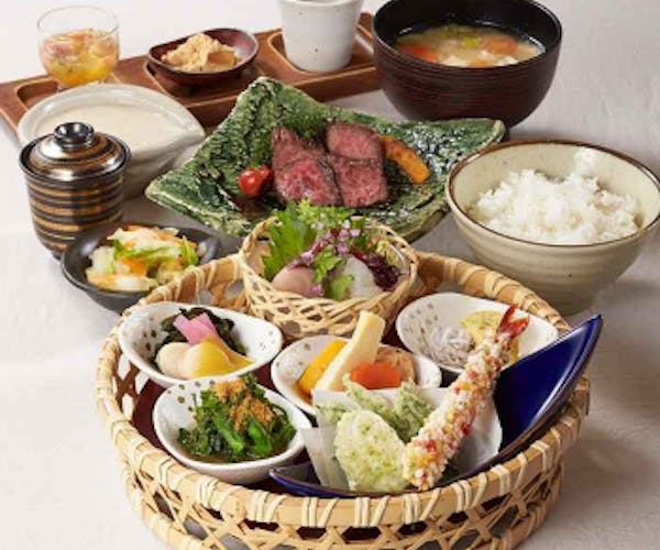 ランチ 女子会 響 横浜スカイビル店 Okaimonoモール レストラン ランチ 女子会 響 横浜スカイビル店 Okaimonoモール レストラン