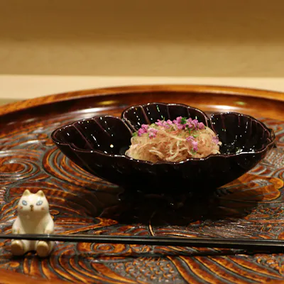 素材と同じくらいこだわり抜いた器コレクションと猫の小物品