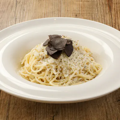 太さの異なる3種のパスタをソースに合わせてご用意