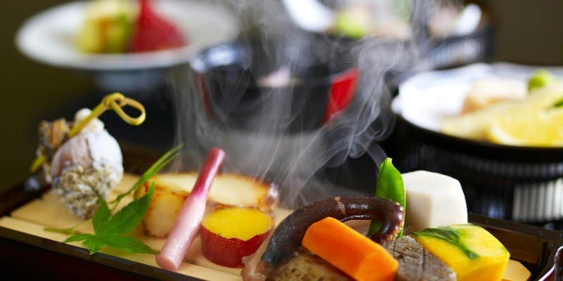 夜席【麗華】　旬の食材を使った本格会席料理＋季節毎に変わる＜全9品＞お愉しみ下さい