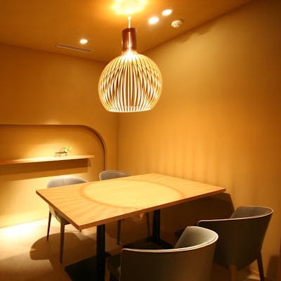 和モダンのスタイリッシュな空間