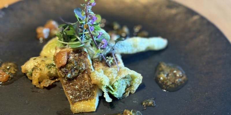 【ランチコースSaison】魚と肉料理を含むWメインのフルコース＋当店名物「菓籠」　全6品