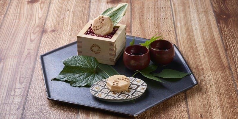 【平日限定コースLatour】アミューズ、前菜、選べるメイン、デザート、3種類のミニャルディーズ　全5品