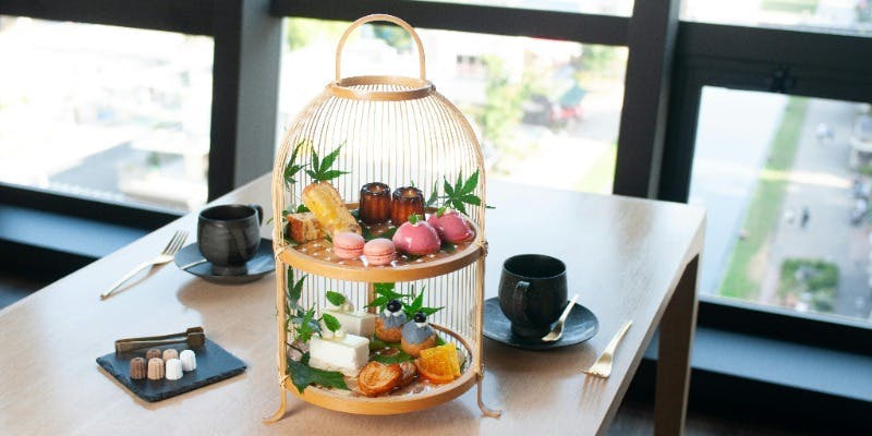 【ランチコースPrestige】オマール海老と和牛の最上級コース＋当店名物「菓籠」　全6品