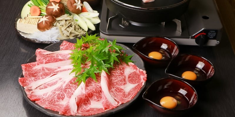 【熊野牛のすき焼きコース】天麩羅やデザートなど（金土・個室も選択可）