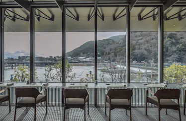 Riverside Cafe Muni / MUNI KYOTO