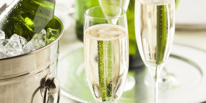 【ホテル女子会】4名様以上個室確約！【6名以上で乾杯シャンパン特典】×3時間フリーフロー＆全5品ディナー