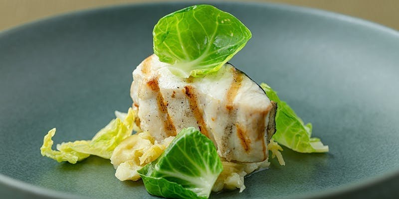 【窓際確約＆グラスシャンパン付き】魚料理と肉料理のWメインで祝うアニバーサリーディナー