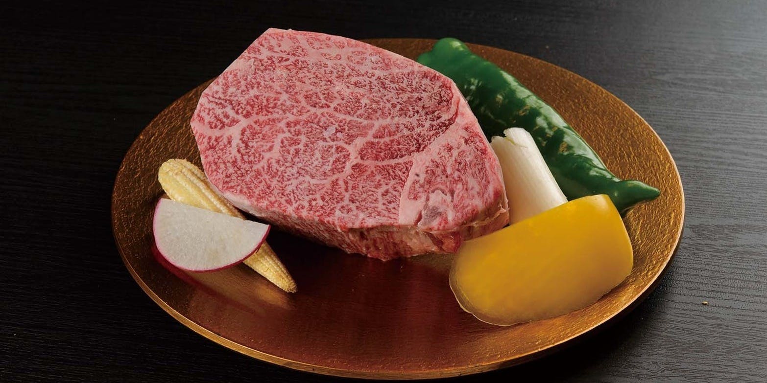 鉄板ステーキココットアルファ 【国産和牛ヒレコース】前菜3種、国産和牛など全7品＋選べる1ドリンク ランチ プラン(12001444)・メニュー