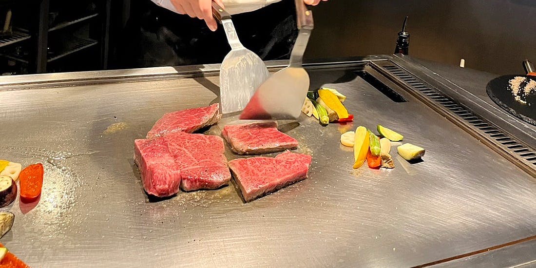 演出鉄板ステーキ&BARココットアルファ 河原町本店（cocott-α）