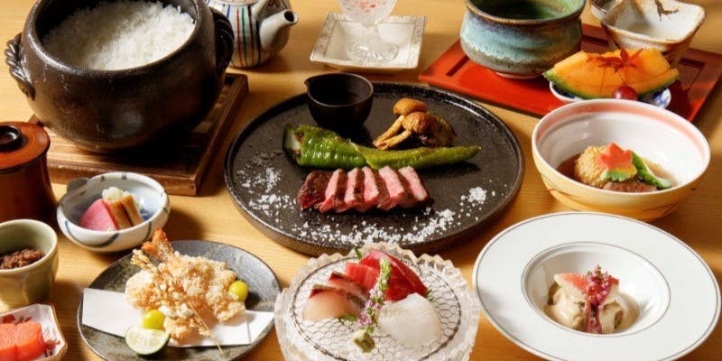【月～Tsuki～】鮮魚盛合せ、黒毛和牛サーロインや土鍋御飯 全8品