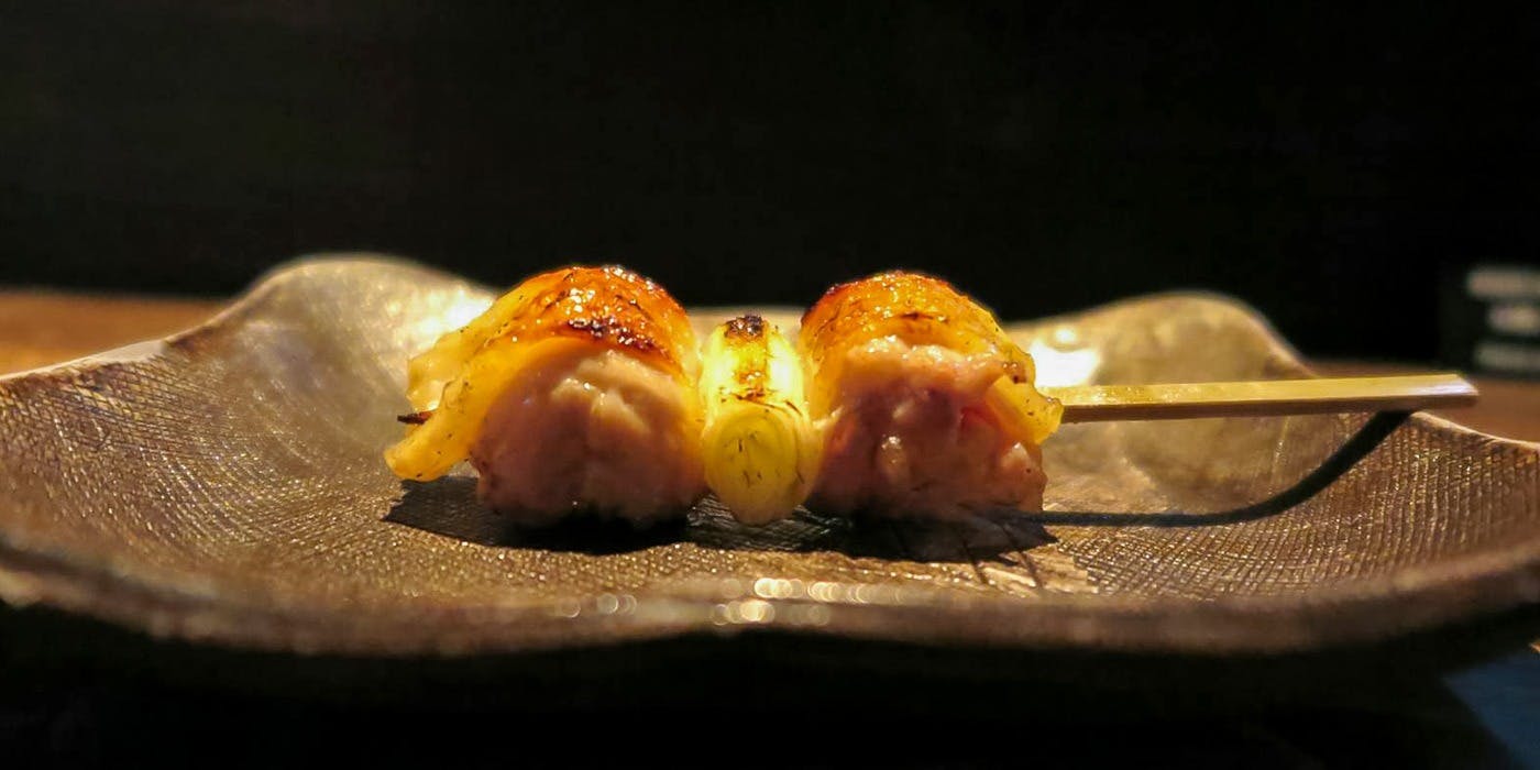 十二社通り 地鶏焼とりや（じどりやきとりや）